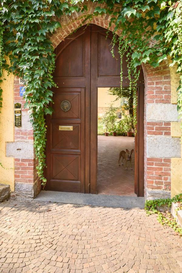 Castello Di Montonate Villa Mornago Bagian luar foto